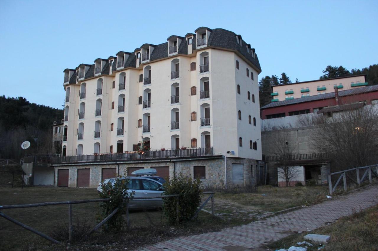 Miralago Lorica Exterior foto